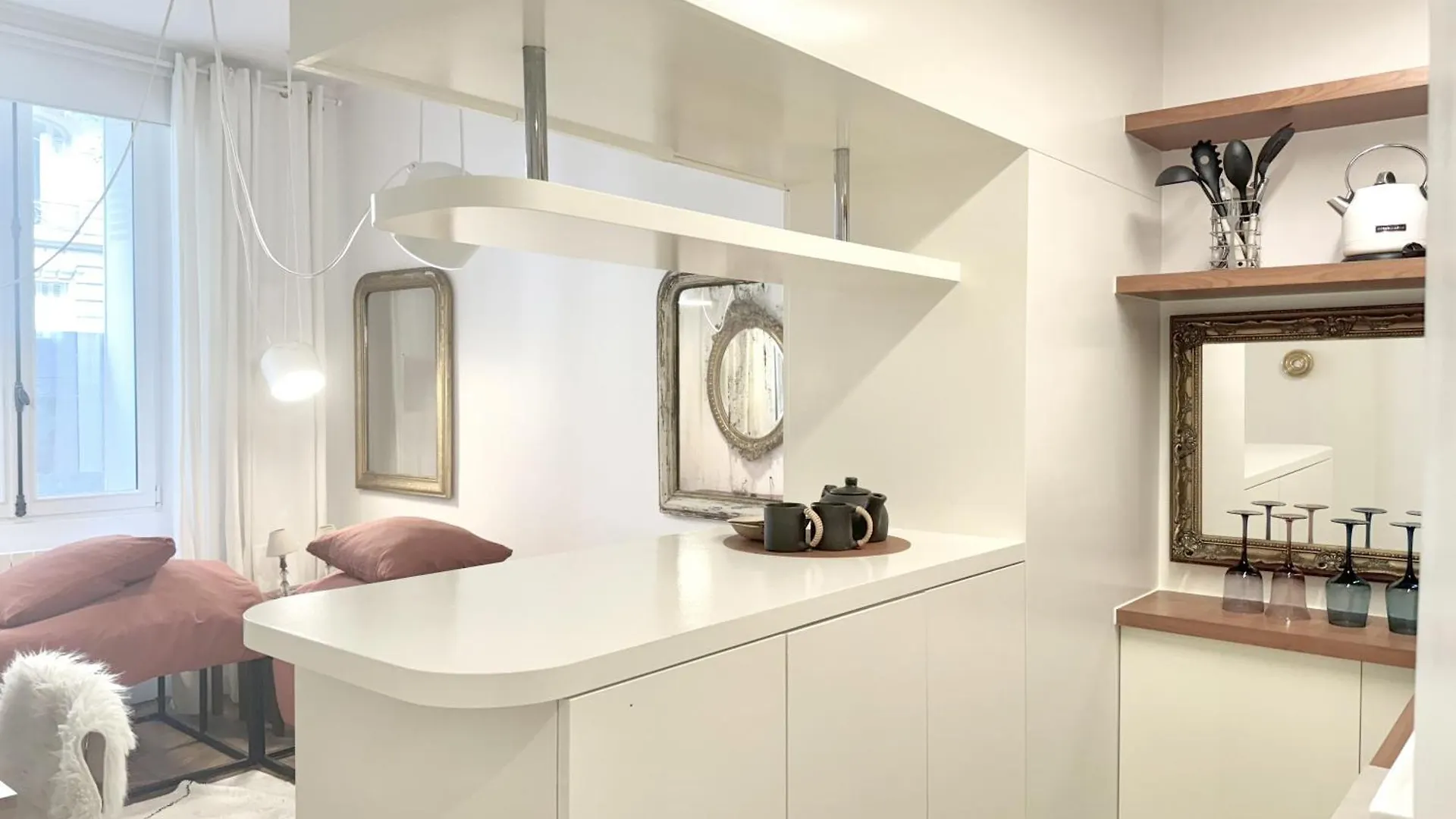 Climatise Pour 1 Ou 2 Personnes Au 109 Avenue Mozart 16 아파트 *